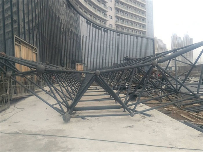原平万豪酒店雨棚网架